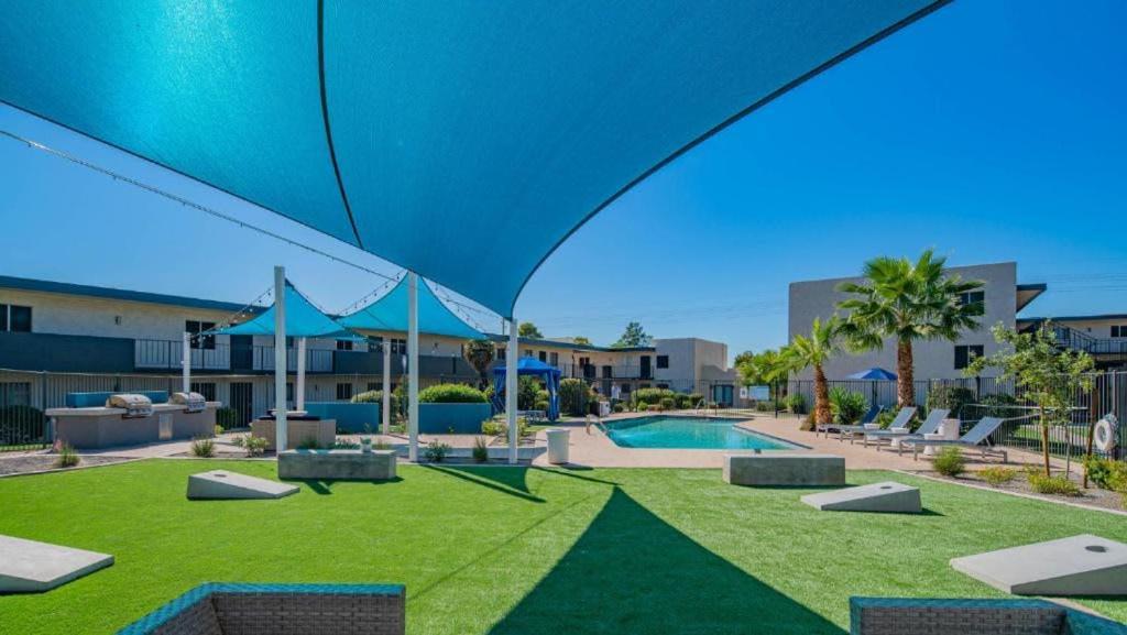 Apartemen Gorgeous Cozysuites Camelback W Pool Parking 06